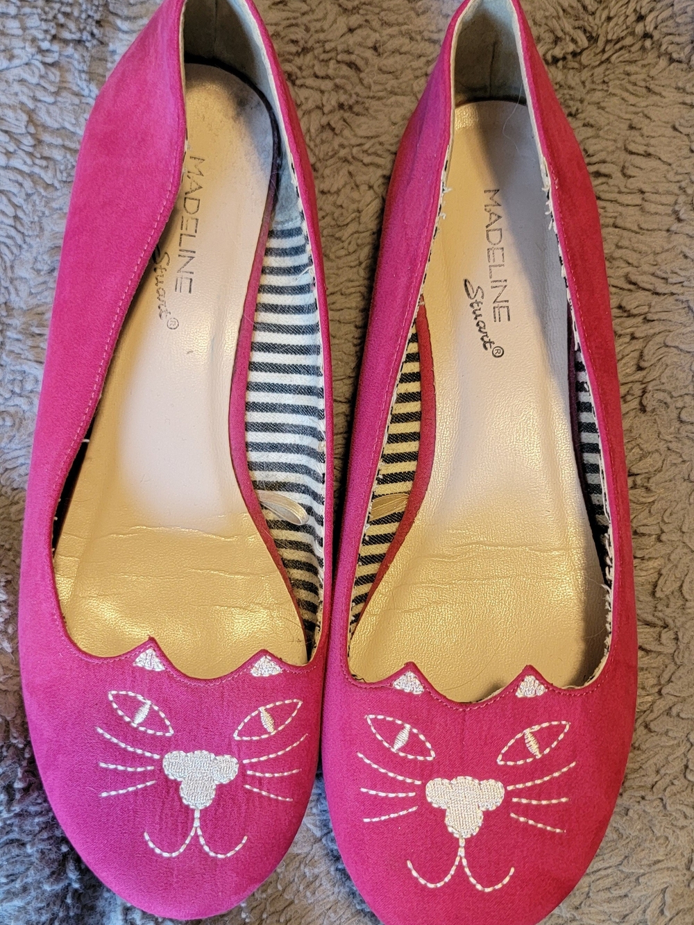 Madeline Stuart Bright Pink Suede Cat Face Flats